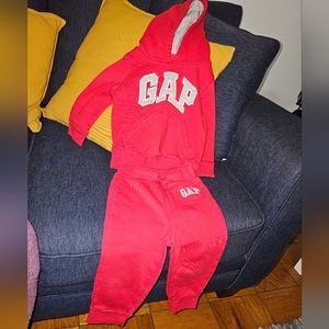 EUC Gap hoddie joggers suit